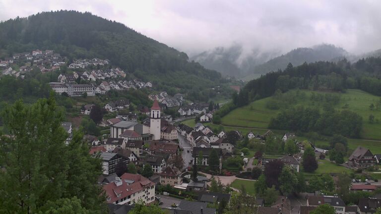 Dieses Bild zeigt eine Webcam-Aufnahme von Ottenhöfen, aufgenommen am Donnerstag, den 07.05.2026 um 08:10 Uhr