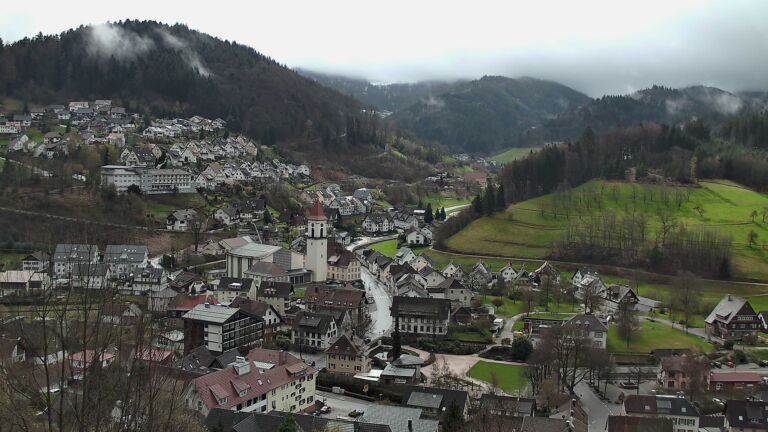 Dieses Bild zeigt eine Webcam-Aufnahme von Ottenhöfen, aufgenommen am Montag, den 30.03.2026 um 12:00 Uhr