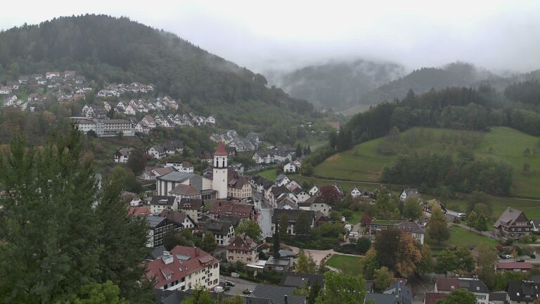 Dieses Bild zeigt eine Webcam-Aufnahme von Ottenhöfen, aufgenommen am Mittwoch, den 21.10.2026 um 10:10 Uhr