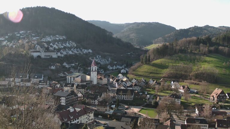 Dieses Bild zeigt eine Webcam-Aufnahme von Ottenhöfen, aufgenommen am Mittwoch, den 18.03.2026 um 08:20 Uhr