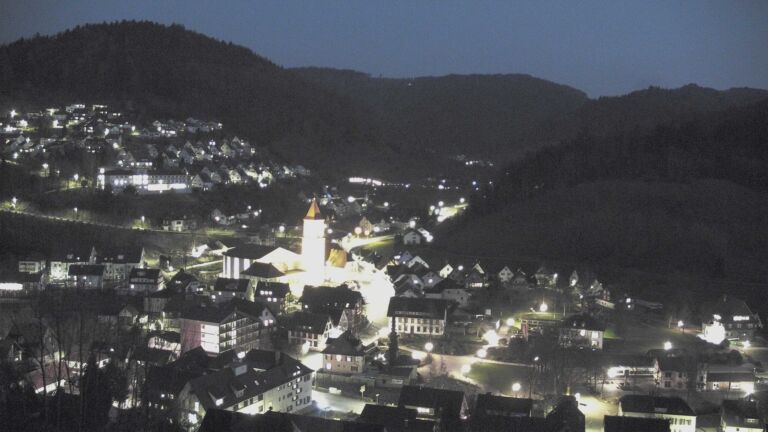 Dieses Bild zeigt eine Webcam-Aufnahme von Ottenhöfen, aufgenommen am Mittwoch, den 18.03.2026 um 19:20 Uhr