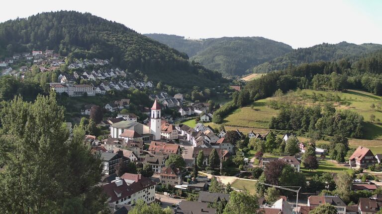 Dieses Bild zeigt eine Webcam-Aufnahme von Ottenhöfen, aufgenommen am Donnerstag, den 02.07.2026 um 08:40 Uhr