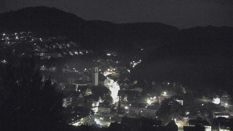 Dieses Bild zeigt eine Webcam-Aufnahme von Ottenhöfen, aufgenommen am Freitag, den 28.08.2026 um 04:30 Uhr