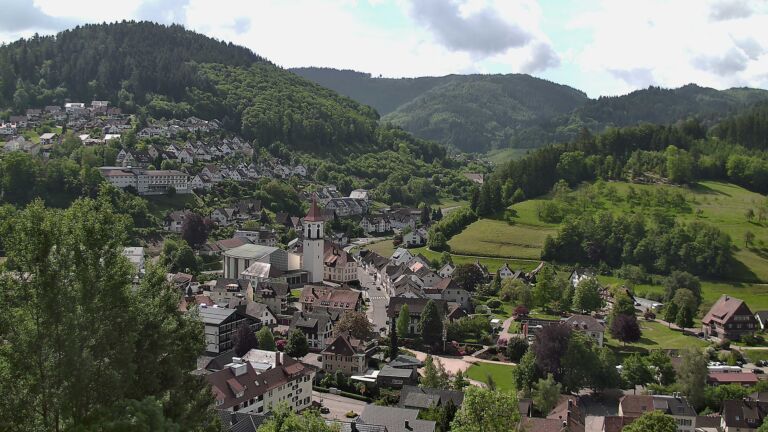 Dieses Bild zeigt eine Webcam-Aufnahme von Ottenhöfen, aufgenommen am Donnerstag, den 21.05.2026 um 11:00 Uhr
