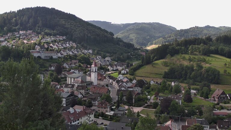 Dieses Bild zeigt eine Webcam-Aufnahme von Ottenhöfen, aufgenommen am Dienstag, den 30.06.2026 um 09:50 Uhr