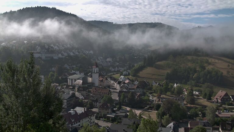 Dieses Bild zeigt eine Webcam-Aufnahme von Ottenhöfen, aufgenommen am Mittwoch, den 26.08.2026 um 10:00 Uhr