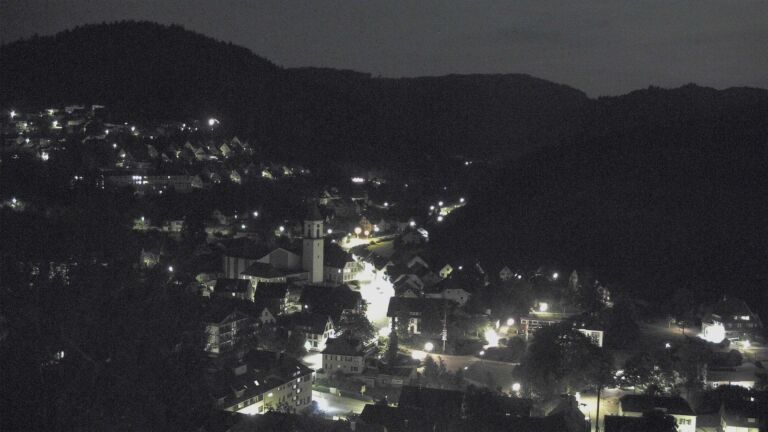 Dieses Bild zeigt eine Webcam-Aufnahme von Ottenhöfen, aufgenommen am Samstag, den 27.06.2026 um 00:00 Uhr