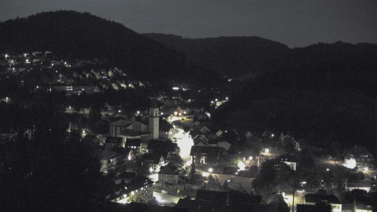 Dieses Bild zeigt eine Webcam-Aufnahme von Ottenhöfen, aufgenommen am Sonntag, den 02.08.2026 um 01:30 Uhr