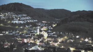 Dieses Bild zeigt eine Webcam-Aufnahme von Ottenhöfen, aufgenommen am Donnerstag, den 09.04.2026 um 20:50 Uhr