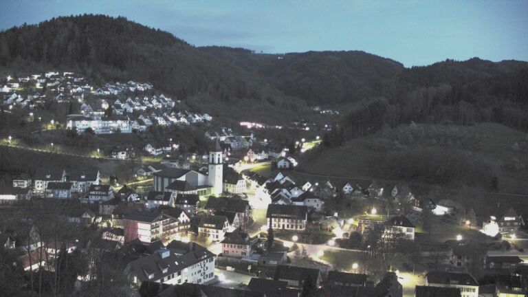 Dieses Bild zeigt eine Webcam-Aufnahme von Ottenhöfen, aufgenommen am Donnerstag, den 09.04.2026 um 20:50 Uhr