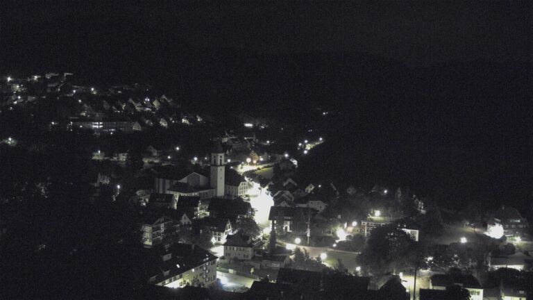 Dieses Bild zeigt eine Webcam-Aufnahme von Ottenhöfen, aufgenommen am Montag, den 15.06.2026 um 00:30 Uhr