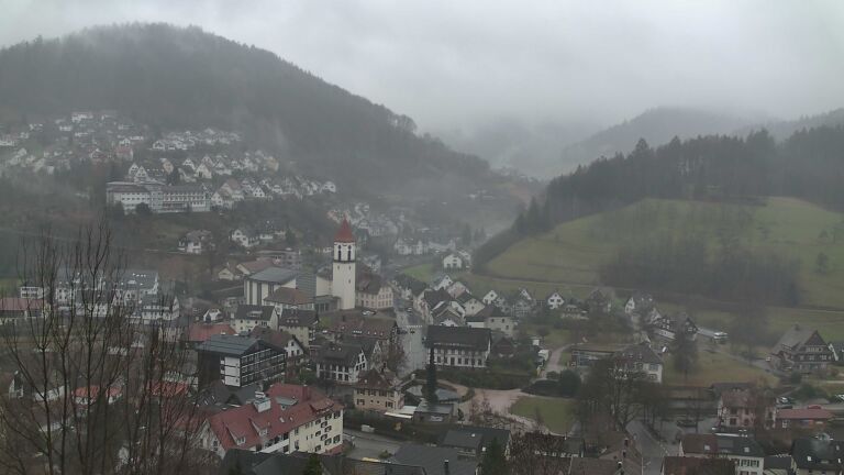 Dieses Bild zeigt eine Webcam-Aufnahme von Ottenhöfen, aufgenommen am Montag, den 26.01.2026 um 10:00 Uhr