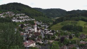 Dieses Bild zeigt eine Webcam-Aufnahme von Ottenhöfen, aufgenommen am Dienstag, den 02.06.2026 um 18:10 Uhr