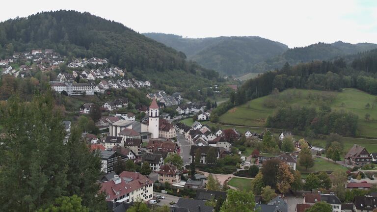 Dieses Bild zeigt eine Webcam-Aufnahme von Ottenhöfen, aufgenommen am Dienstag, den 20.10.2026 um 08:30 Uhr
