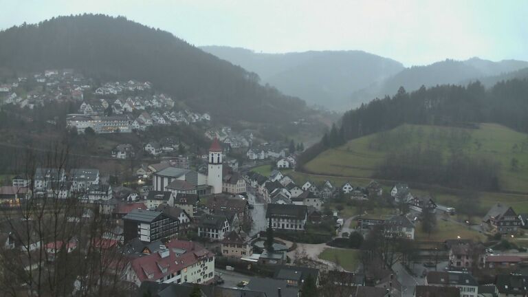 Dieses Bild zeigt eine Webcam-Aufnahme von Ottenhöfen, aufgenommen am Montag, den 02.02.2026 um 08:00 Uhr