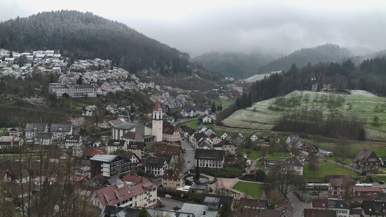 Dieses Bild zeigt eine Webcam-Aufnahme von Ottenhöfen, aufgenommen am Donnerstag, den 26.03.2026 um 09:50 Uhr