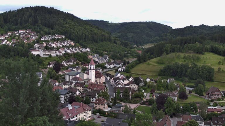 Dieses Bild zeigt eine Webcam-Aufnahme von Ottenhöfen, aufgenommen am Mittwoch, den 03.06.2026 um 20:50 Uhr