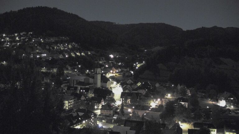 Dieses Bild zeigt eine Webcam-Aufnahme von Ottenhöfen, aufgenommen am Freitag, den 25.09.2026 um 23:30 Uhr