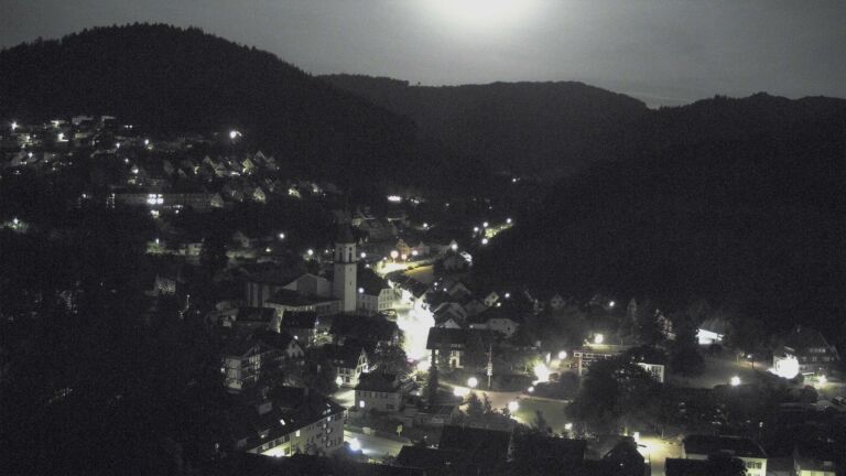 Dieses Bild zeigt eine Webcam-Aufnahme von Ottenhöfen, aufgenommen am Sonntag, den 31.05.2026 um 00:00 Uhr