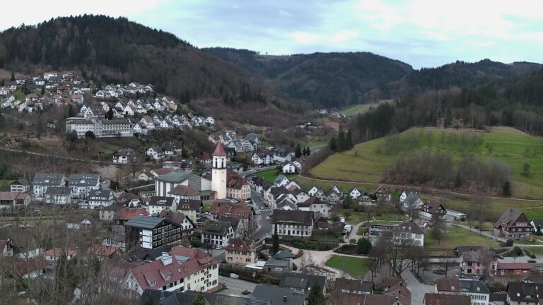 Dieses Bild zeigt eine Webcam-Aufnahme von Ottenhöfen, aufgenommen am Samstag, den 28.02.2026 um 17:50 Uhr