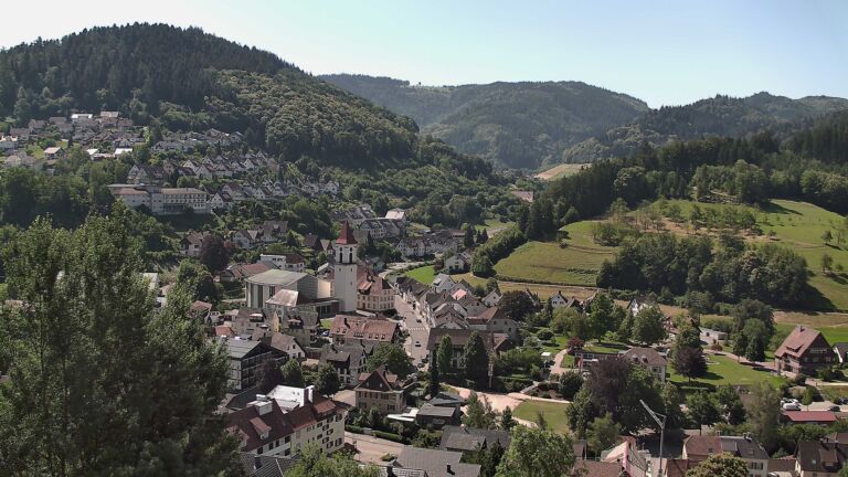 Dieses Bild zeigt eine Webcam-Aufnahme von Ottenhöfen, aufgenommen am Donnerstag, den 25.06.2026 um 11:10 Uhr