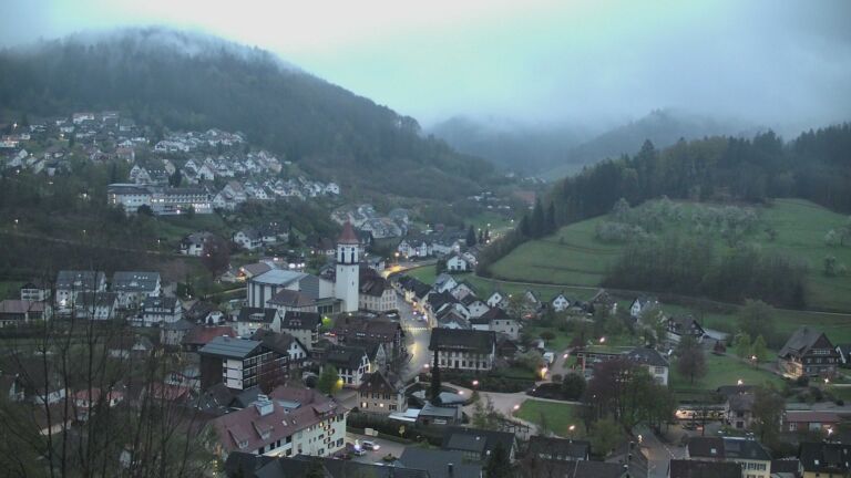 Dieses Bild zeigt eine Webcam-Aufnahme von Ottenhöfen, aufgenommen am Dienstag, den 14.04.2026 um 06:30 Uhr