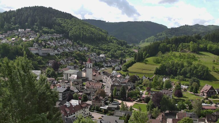 Dieses Bild zeigt eine Webcam-Aufnahme von Ottenhöfen, aufgenommen am Donnerstag, den 21.05.2026 um 10:40 Uhr
