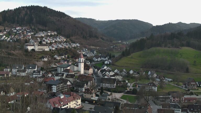 Dieses Bild zeigt eine Webcam-Aufnahme von Ottenhöfen, aufgenommen am Montag, den 09.03.2026 um 17:50 Uhr