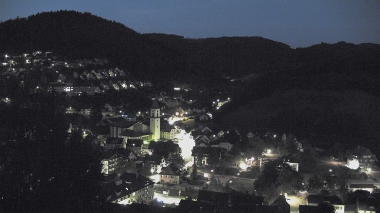 Dieses Bild zeigt eine Webcam-Aufnahme von Ottenhöfen, aufgenommen am Donnerstag, den 27.08.2026 um 05:40 Uhr