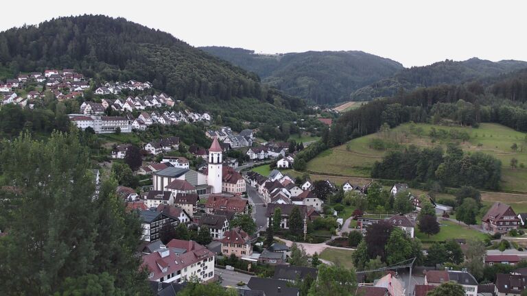 Dieses Bild zeigt eine Webcam-Aufnahme von Ottenhöfen, aufgenommen am Freitag, den 03.07.2026 um 05:40 Uhr
