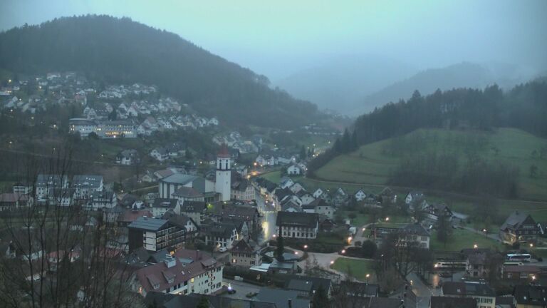 Dieses Bild zeigt eine Webcam-Aufnahme von Ottenhöfen, aufgenommen am Samstag, den 04.04.2026 um 06:50 Uhr