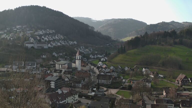 Dieses Bild zeigt eine Webcam-Aufnahme von Ottenhöfen, aufgenommen am Freitag, den 03.04.2026 um 09:10 Uhr