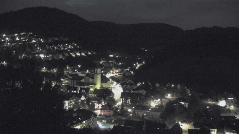 Dieses Bild zeigt eine Webcam-Aufnahme von Ottenhöfen, aufgenommen am Donnerstag, den 27.08.2026 um 21:30 Uhr