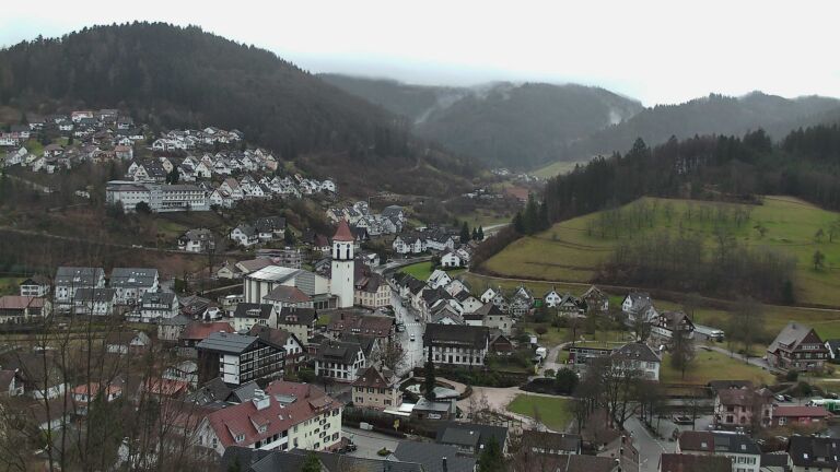 Dieses Bild zeigt eine Webcam-Aufnahme von Ottenhöfen, aufgenommen am Freitag, den 13.02.2026 um 09:30 Uhr