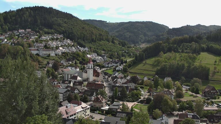 Dieses Bild zeigt eine Webcam-Aufnahme von Ottenhöfen, aufgenommen am Samstag, den 19.09.2026 um 14:20 Uhr