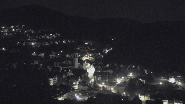 Dieses Bild zeigt eine Webcam-Aufnahme von Ottenhöfen, aufgenommen am Dienstag, den 16.06.2026 um 23:30 Uhr