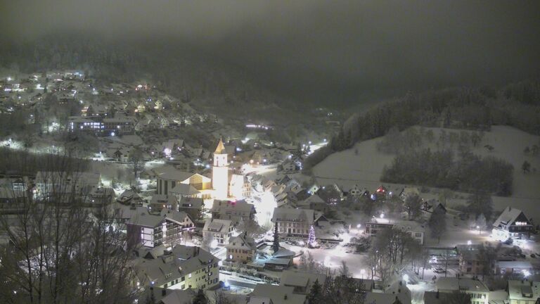 Dieses Bild zeigt eine Webcam-Aufnahme von Ottenhöfen, aufgenommen am Samstag, den 10.01.2026 um 19:50 Uhr