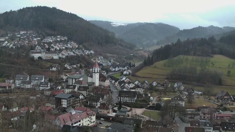 Dieses Bild zeigt eine Webcam-Aufnahme von Ottenhöfen, aufgenommen am Donnerstag, den 29.01.2026 um 17:30 Uhr