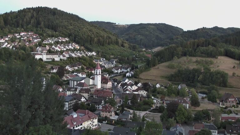 Dieses Bild zeigt eine Webcam-Aufnahme von Ottenhöfen, aufgenommen am Mittwoch, den 12.08.2026 um 21:00 Uhr