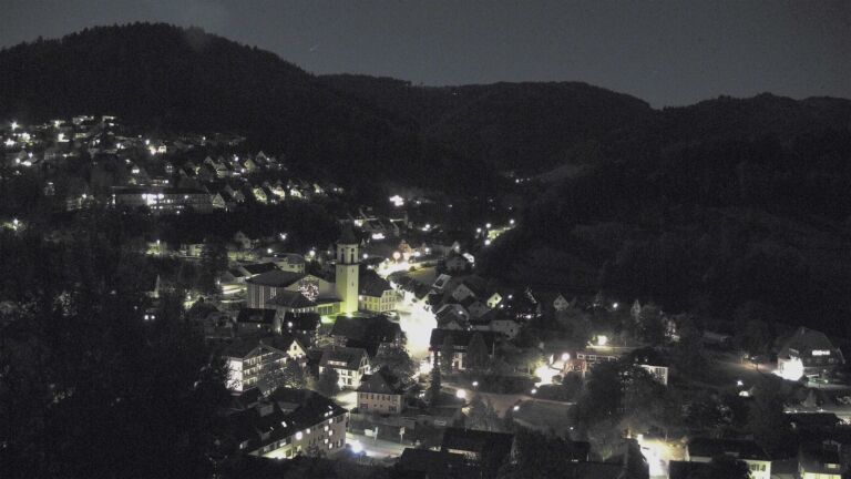 Dieses Bild zeigt eine Webcam-Aufnahme von Ottenhöfen, aufgenommen am Freitag, den 25.09.2026 um 21:30 Uhr