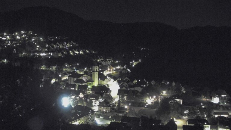 Dieses Bild zeigt eine Webcam-Aufnahme von Ottenhöfen, aufgenommen am Montag, den 12.10.2026 um 20:10 Uhr