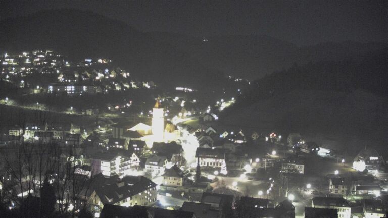 Dieses Bild zeigt eine Webcam-Aufnahme von Ottenhöfen, aufgenommen am Samstag, den 27.12.2025 um 19:20 Uhr