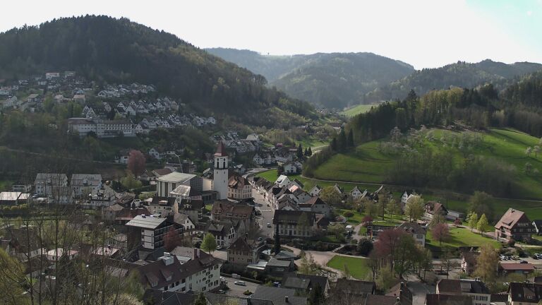 Dieses Bild zeigt eine Webcam-Aufnahme von Ottenhöfen, aufgenommen am Mittwoch, den 15.04.2026 um 10:50 Uhr