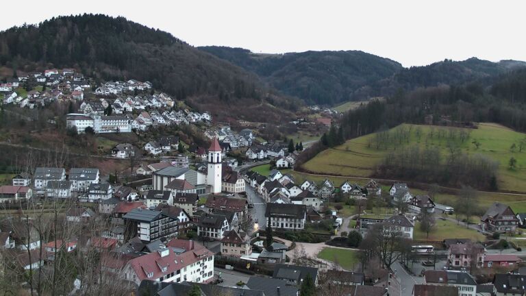 Dieses Bild zeigt eine Webcam-Aufnahme von Ottenhöfen, aufgenommen am Donnerstag, den 19.02.2026 um 07:40 Uhr