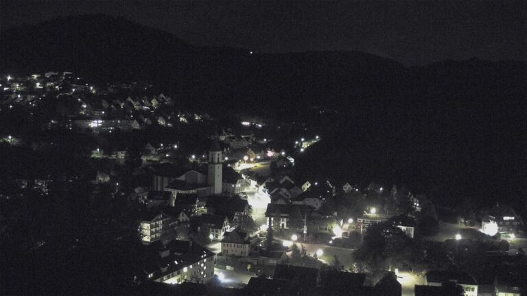 Dieses Bild zeigt eine Webcam-Aufnahme von Ottenhöfen, aufgenommen am Dienstag, den 19.05.2026 um 23:00 Uhr