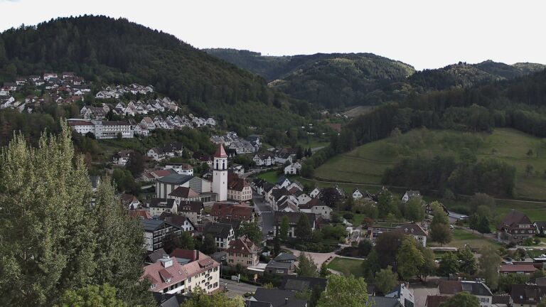 Dieses Bild zeigt eine Webcam-Aufnahme von Ottenhöfen, aufgenommen am Montag, den 14.09.2026 um 15:50 Uhr