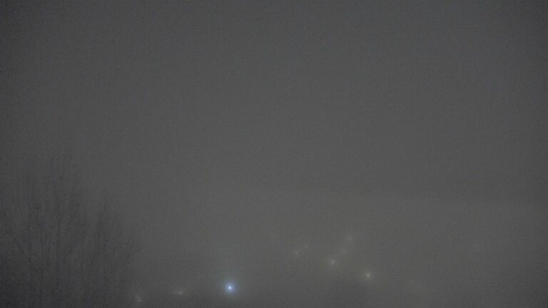 Dieses Bild zeigt eine Webcam-Aufnahme von Ottenhöfen, aufgenommen am Mittwoch, den 25.02.2026 um 21:00 Uhr