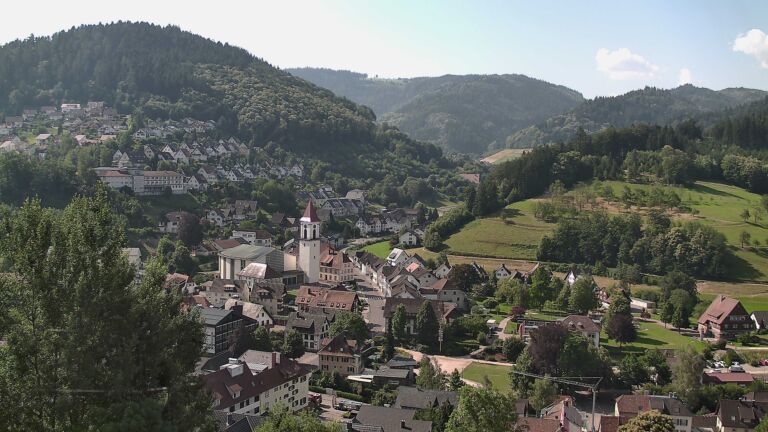 Dieses Bild zeigt eine Webcam-Aufnahme von Ottenhöfen, aufgenommen am Dienstag, den 23.06.2026 um 10:00 Uhr