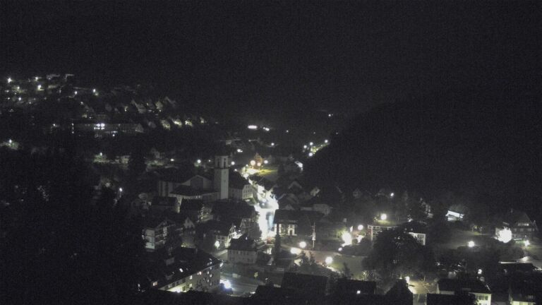 Dieses Bild zeigt eine Webcam-Aufnahme von Ottenhöfen, aufgenommen am Donnerstag, den 07.05.2026 um 04:00 Uhr