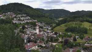Dieses Bild zeigt eine Webcam-Aufnahme von Ottenhöfen, aufgenommen am Dienstag, den 02.06.2026 um 13:20 Uhr